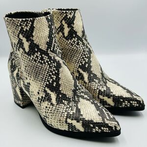 Madden Girl DAFNII Women Ankle Boots Block Heel Snake Skin Print Side Zip SZ 6